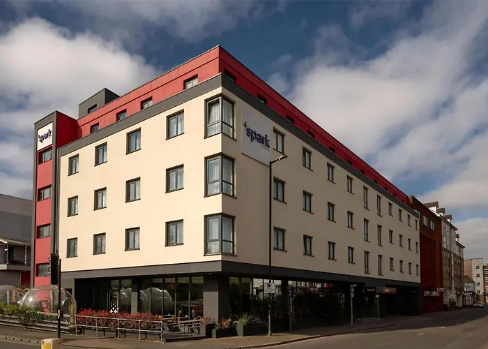 Spark By Hilton Luton